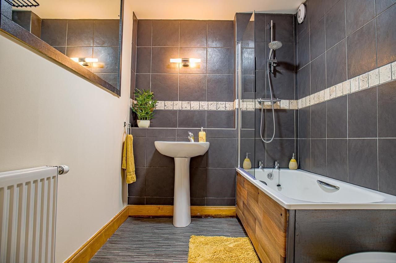 Caledonian 2 Bedroom Free Parking อินเวอร์เนส ภายนอก รูปภาพ